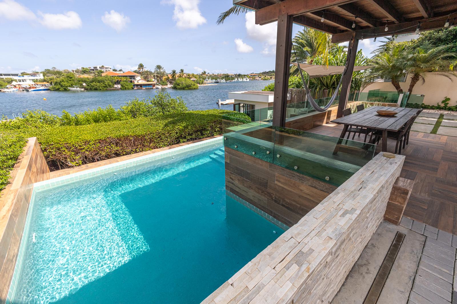 4 Bedroom Luxury Waterfront Home for Sale — photo 3