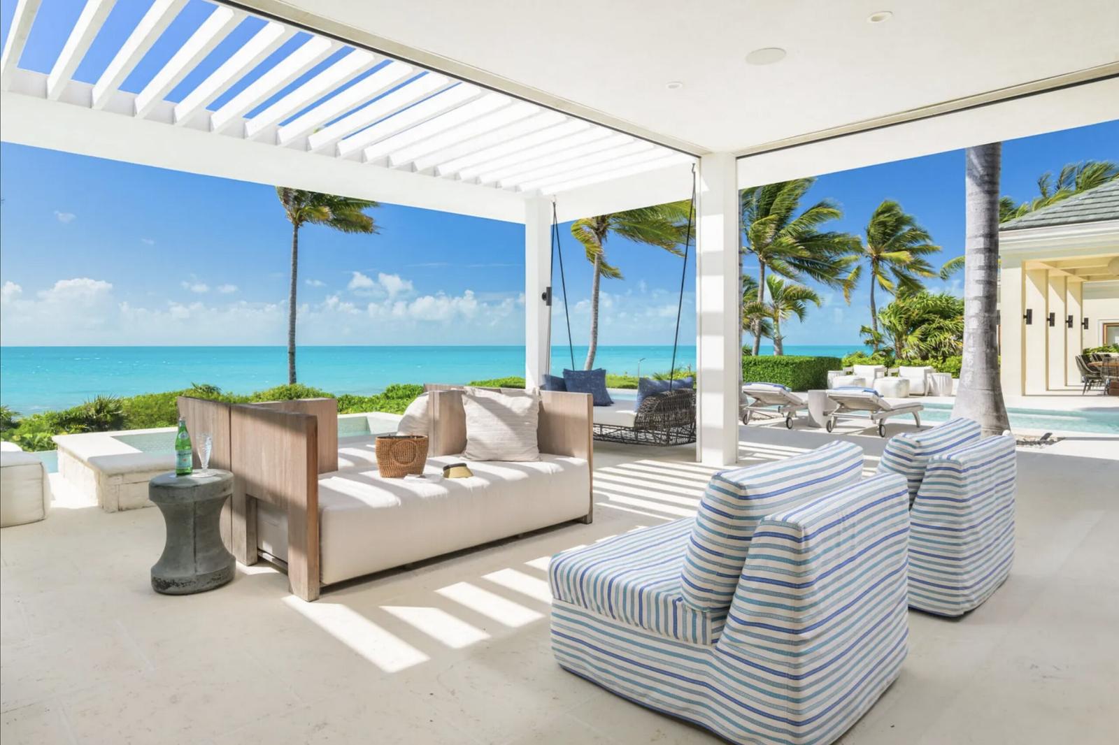 La Dolce Vita, 9-bedroom villa in Grace Bay, Providenciales — photo 5