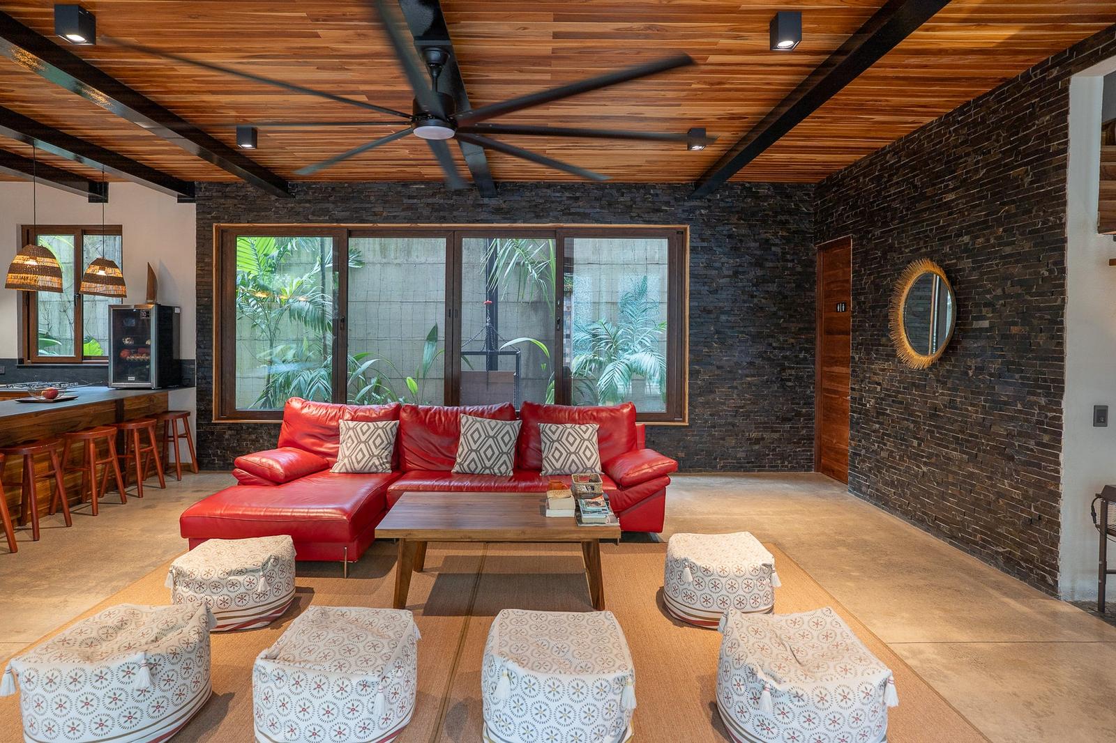 9 Room Boutique Hotel for Sale, Santa Teresa, Puntarenas, Costa Rica — photo 4