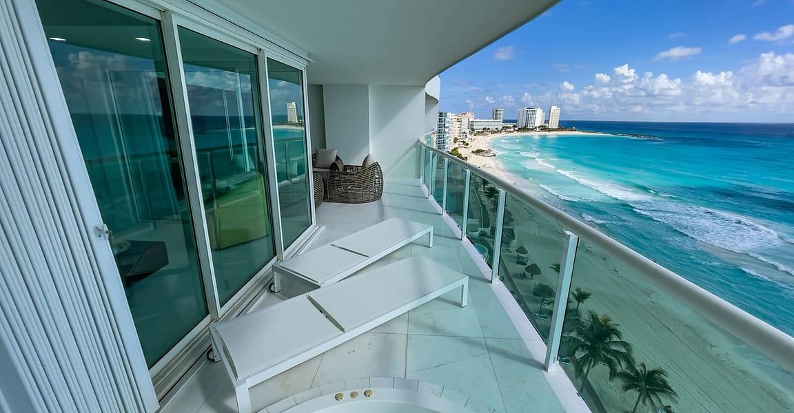 3 Bedroom Beachfront Apartment for Sale, Portofino, Cancun, Mexico — photo 4