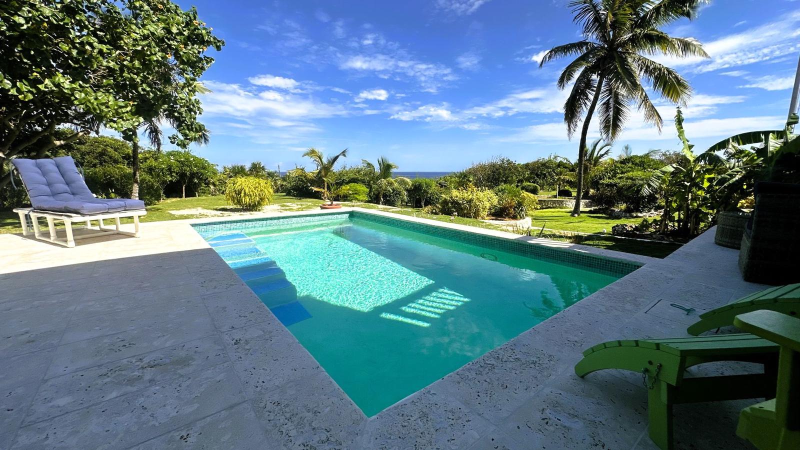 3-bedroom house in Rainbow Bay, Eleuthera with pool and ocean views — photo 2