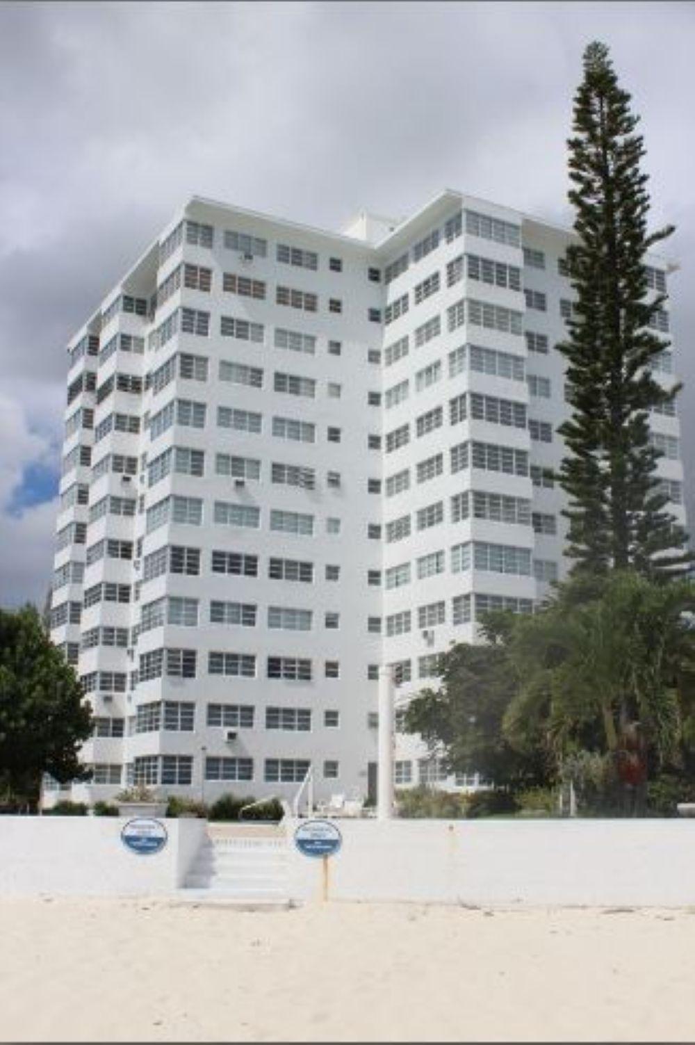2-bedroom apartment in Riviera Towers, Grand Bahama — photo 3