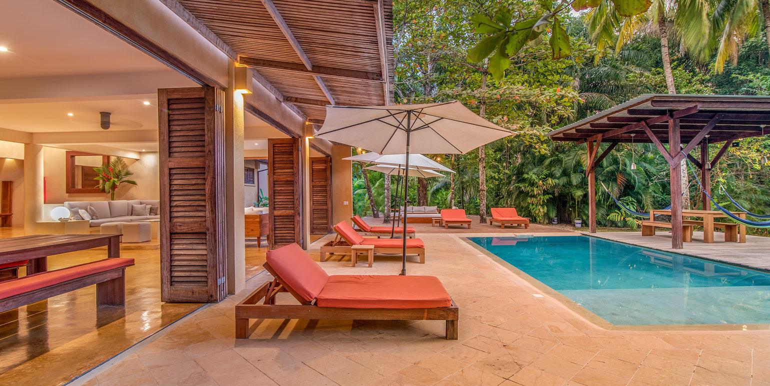 5 Bedroom Luxury Beachfront Home for Sale, Mal Pais, Puntarenas, Costa Rica — photo 2
