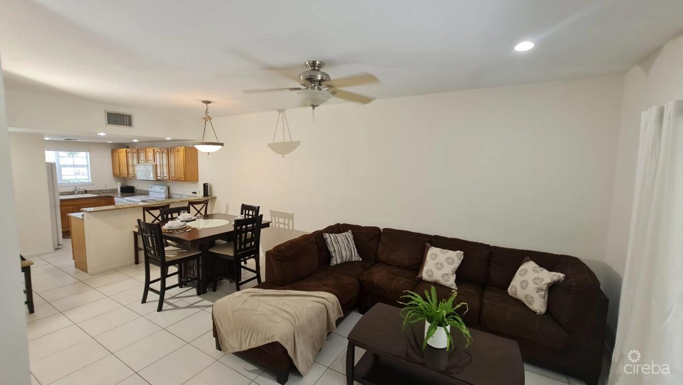 2 Bed 2.5 Bath End Unit - Hope Springs - George Town — photo 4