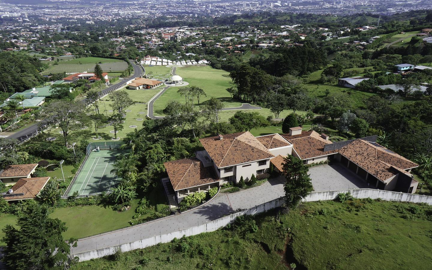 6 Bedroom Luxury Villa for Sale in Escazu, San Jose, Costa Rica — photo 1