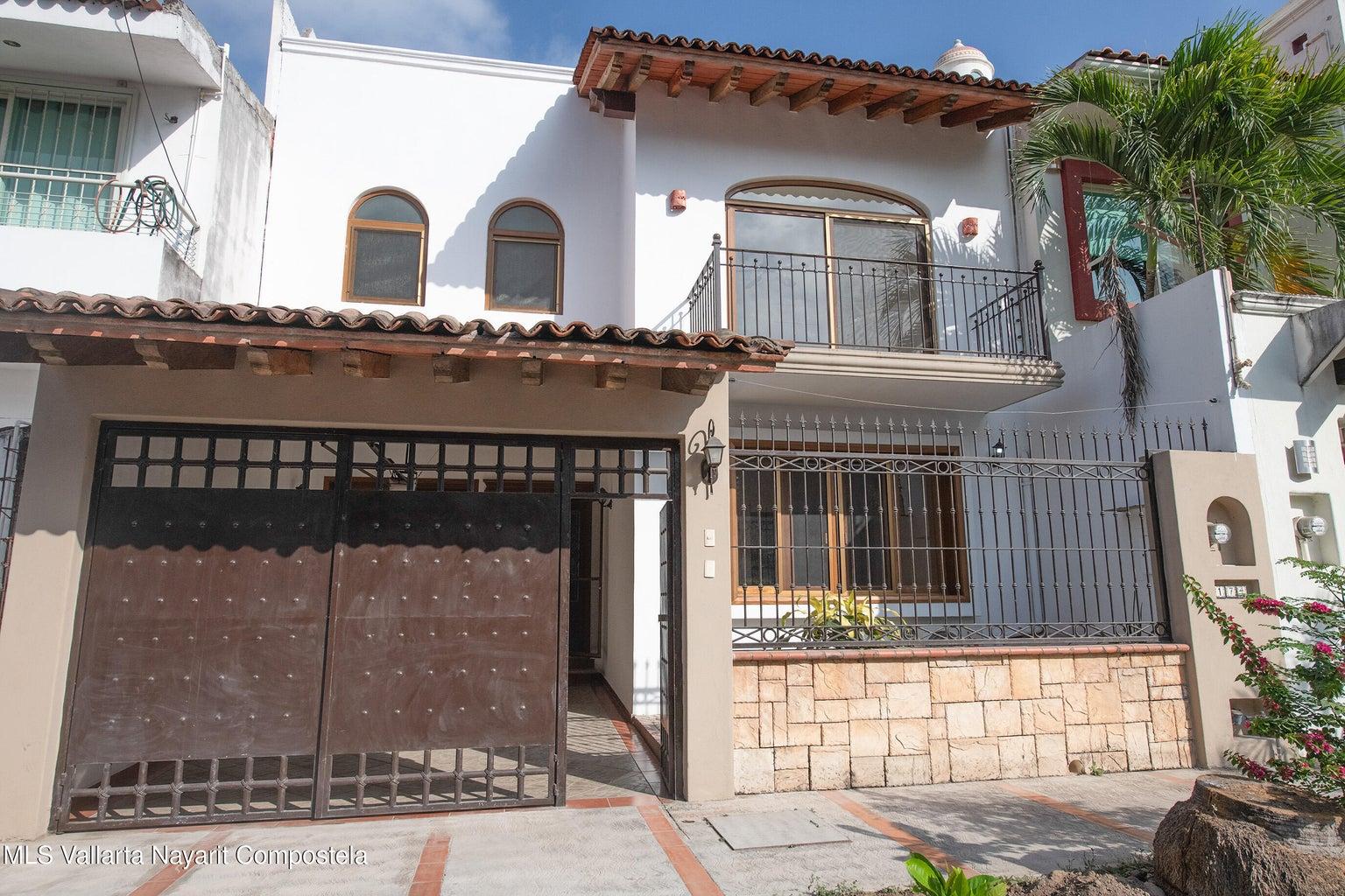 3 Bedroom Home for Sale, Jardines de Las Gaviotas, Puerto Vallarta, Jalisco, Mexico — photo 2