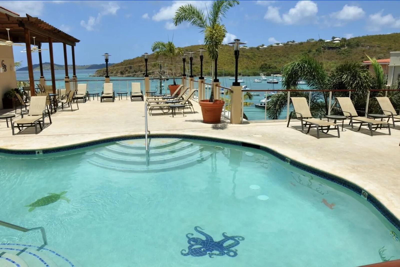 1-bedroom penthouse in Cruz Bay, St John — photo 4