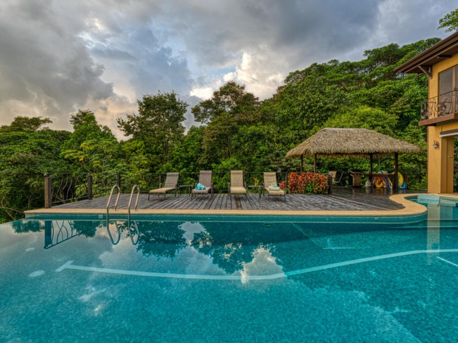 2 Bedroom Ocean-View House for Sale, Dominical, Puntarenas, Costa Rica — photo 5