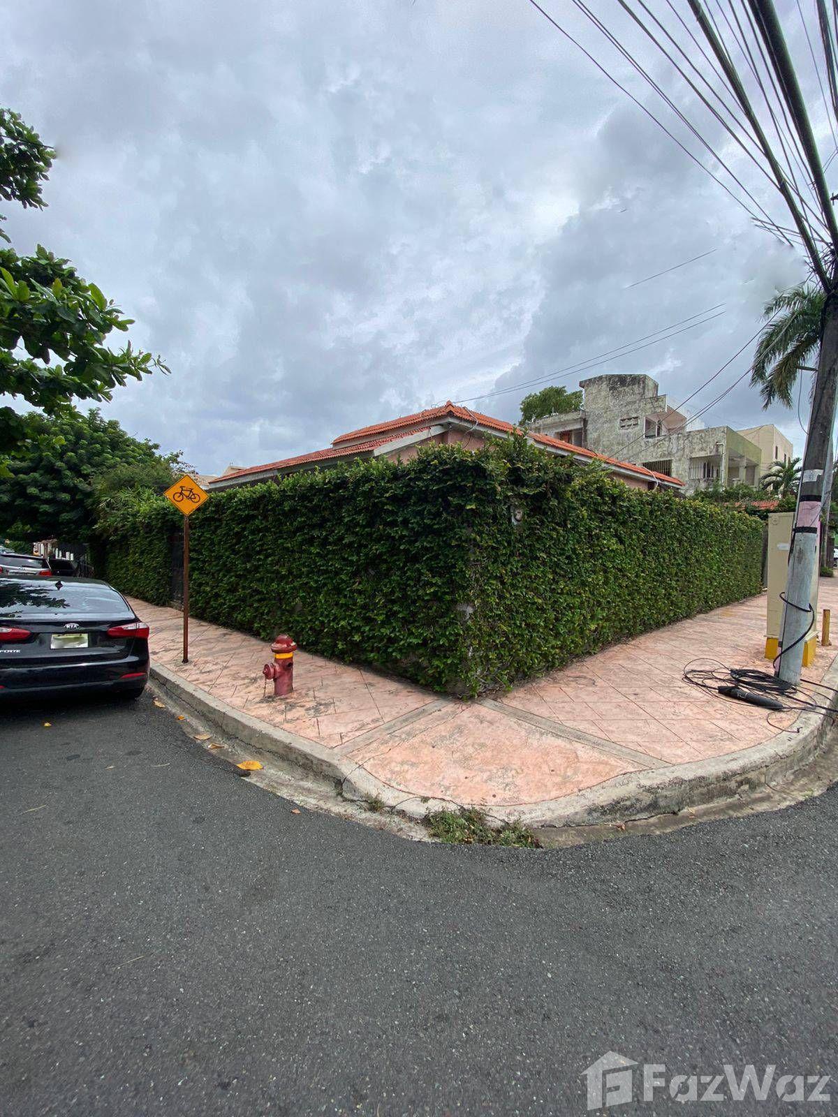 4 bedroom Nacional for sale at Gazcue, next to the presidential palace — photo 1