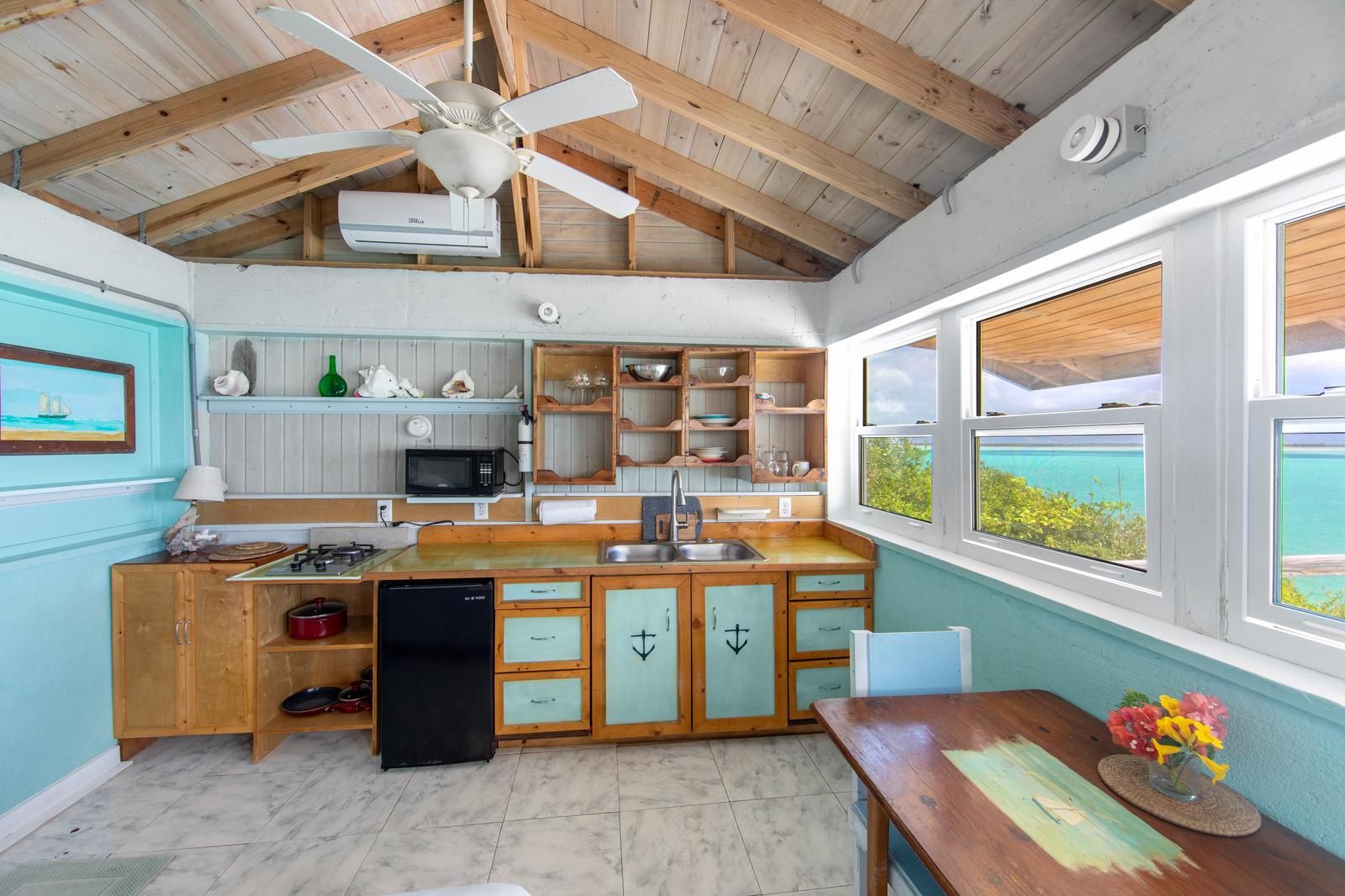 2 Bedroom Waterfront Property for Sale, Bottle Creek, North Caicos, Turks & Caicos — photo 2