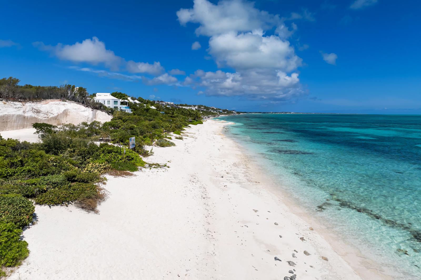 5-bedroom villa in Blue Mountain, Providenciales at M-House by Beach Enclave — photo 4