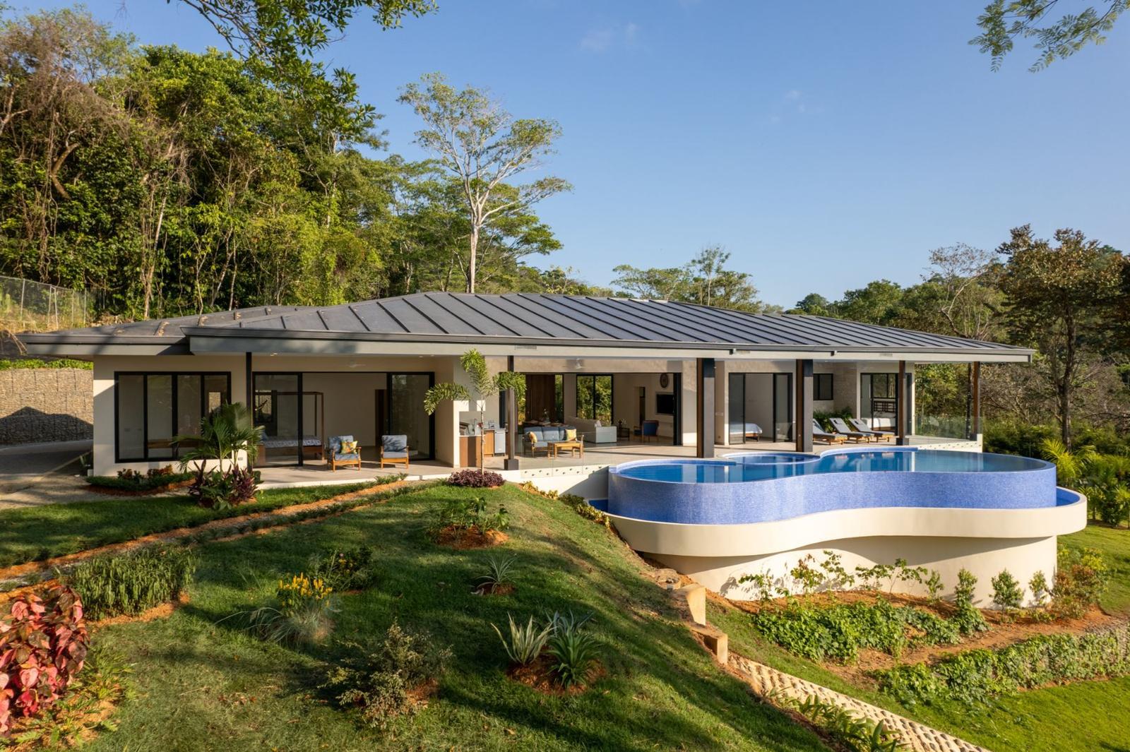 3 Bedroom Luxury Villa for Sale, Uvita, Costa Ballena, Costa Rica — photo 1