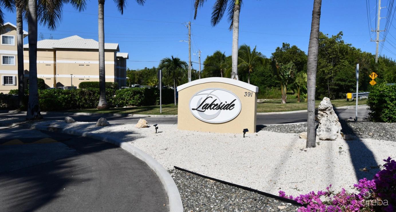 Lakeside 2 Bed Condo in the Cayman Islands — photo 2