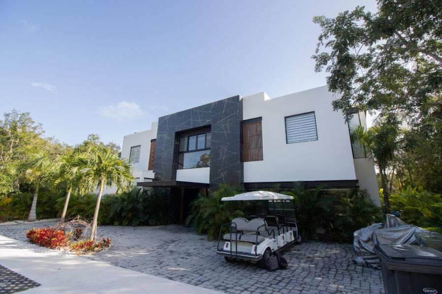 7 Bedroom Villa for Sale in Tulum, Mexico — photo 2