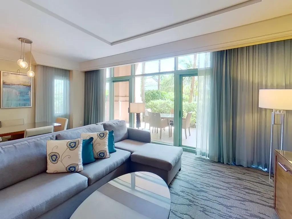 2-bedroom condo in Paradise Island with ocean views — photo 1