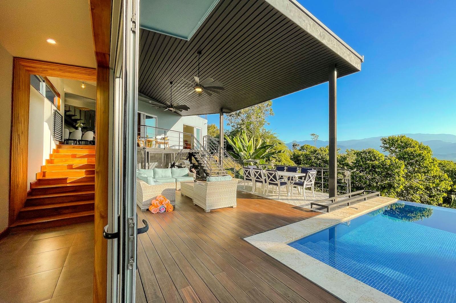 5 Bedroom Luxury House for Sale, El Salto, Manuel Antonio, Puntarenas, Costa Rica — photo 2