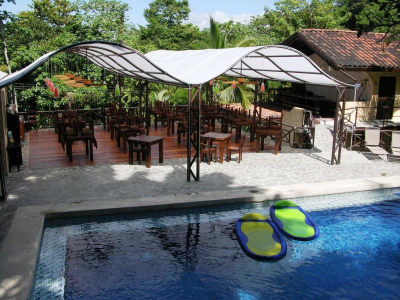 18 Room Hotel and Restaurant for Sale, Manuel Antonio, Puntarenas, Costa Rica — photo 1