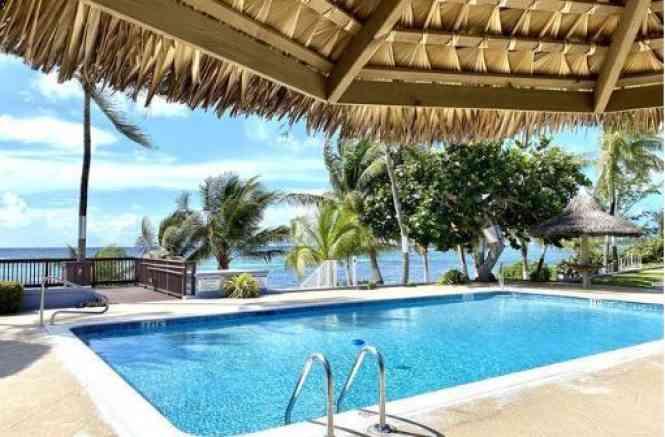MOON BAY - BEACH FRONT CONDO — photo 1