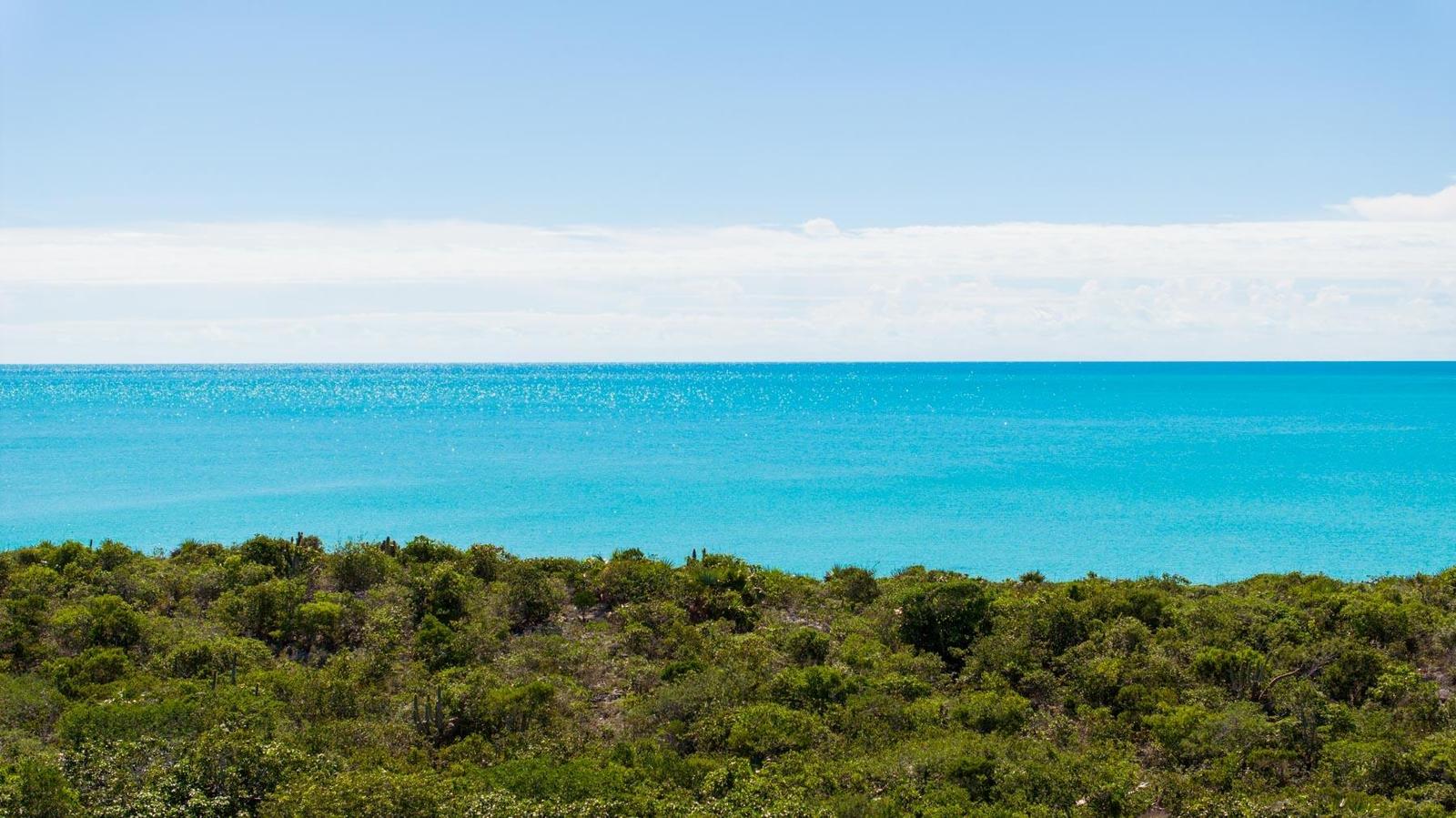 CLOSE TO THE OCEAN - Vacant Land Lot in Turtle Tail, Providenciales, Turks and Caicos — photo 2