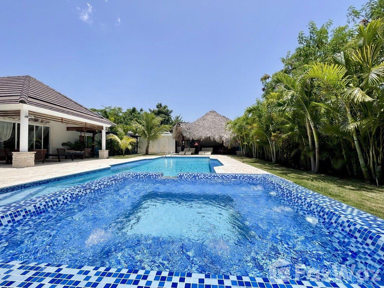 Exceptional 9-Bedroom Villa Near the Beach in Escondido Bay in Sosua, Puerto Plata — photo 5