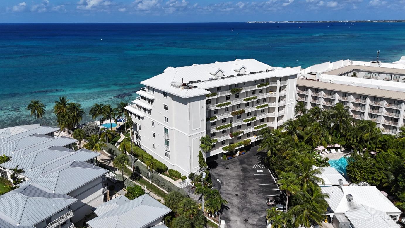 South Bay Beach Club Penthouse 36 With Parking Space - 3 Bedroom — photo 2