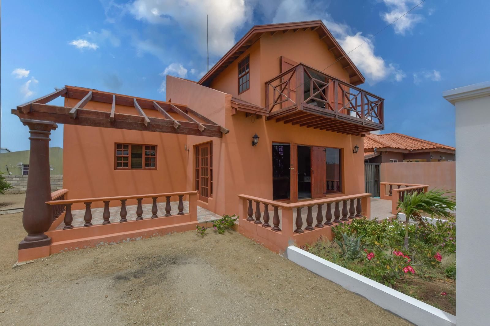 3 bedroom Single Family Home/House for sale in Savaneta — photo 2