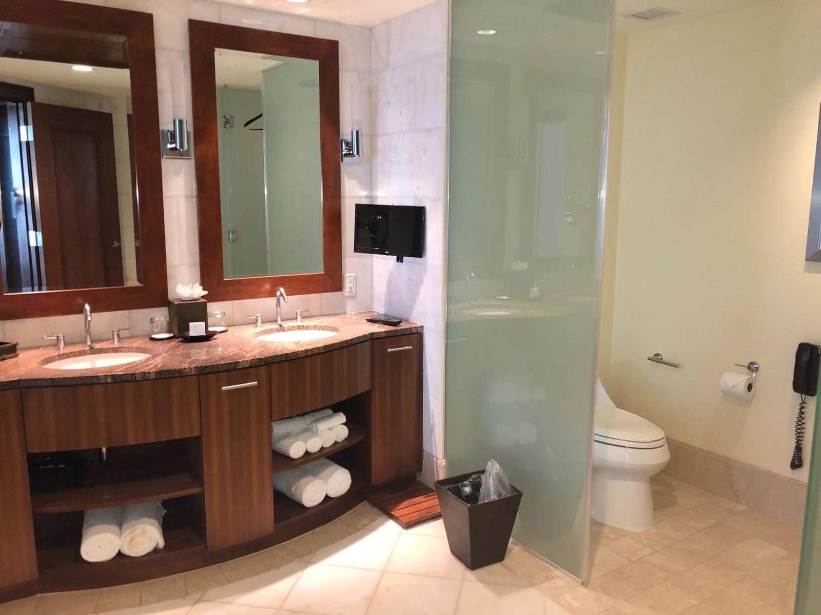 1-bedroom condo in Nassau / New Providence — photo 4
