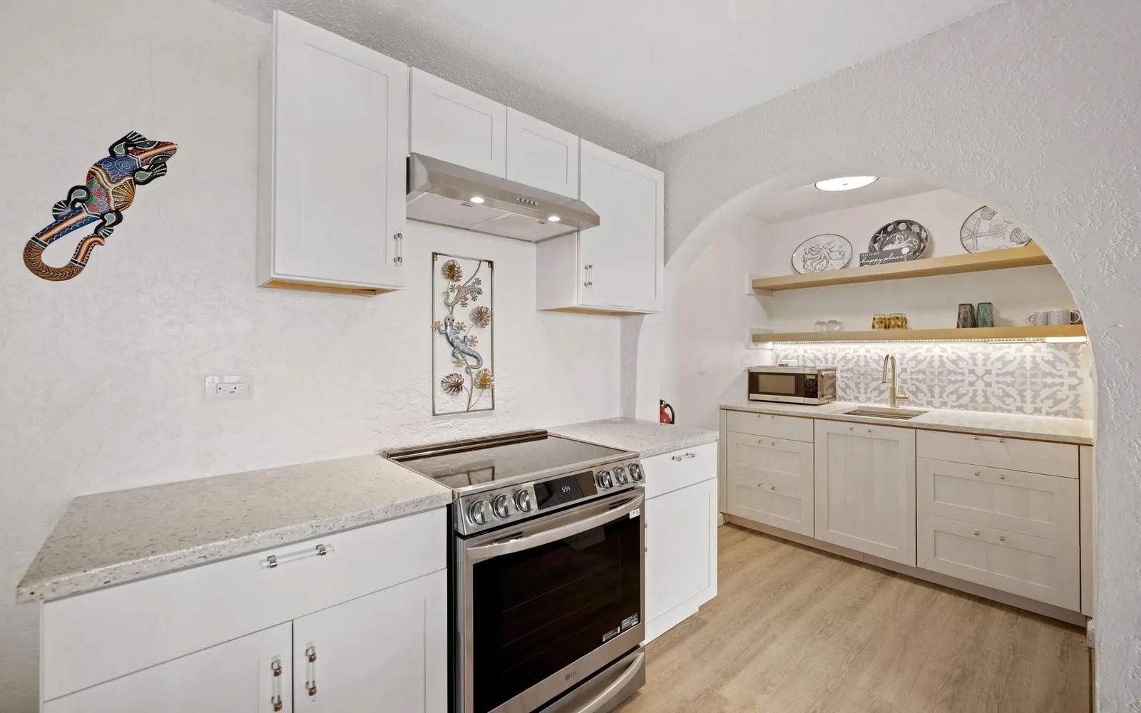 311 Smith Bay Ee, St. Thomas — photo 4