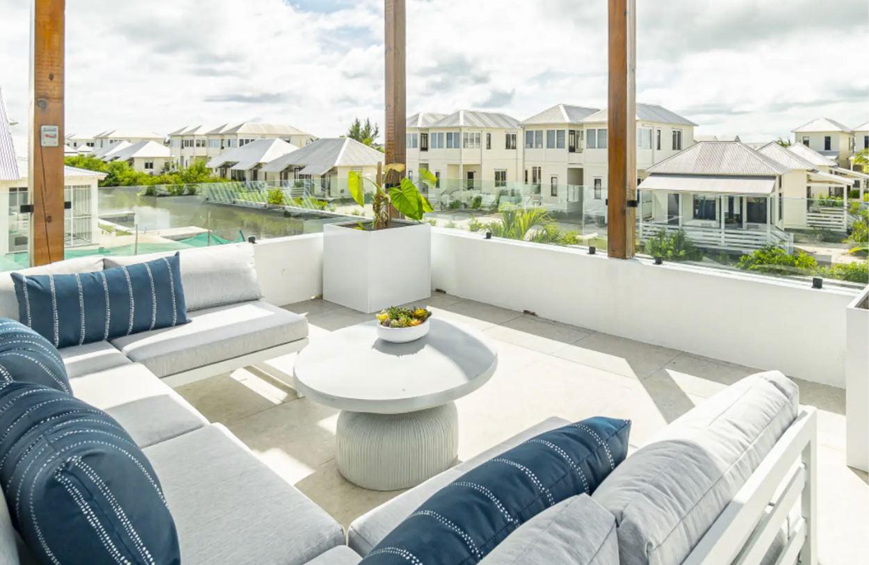 Mahogany Bay Village Waterfront Property with Financing — photo 3