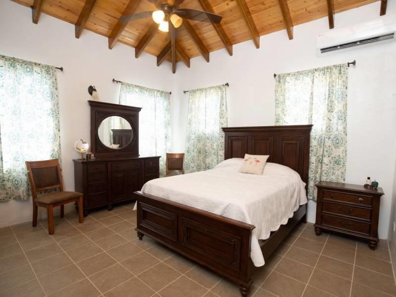 8 Bedroom Villa in Havers Hill — photo 5