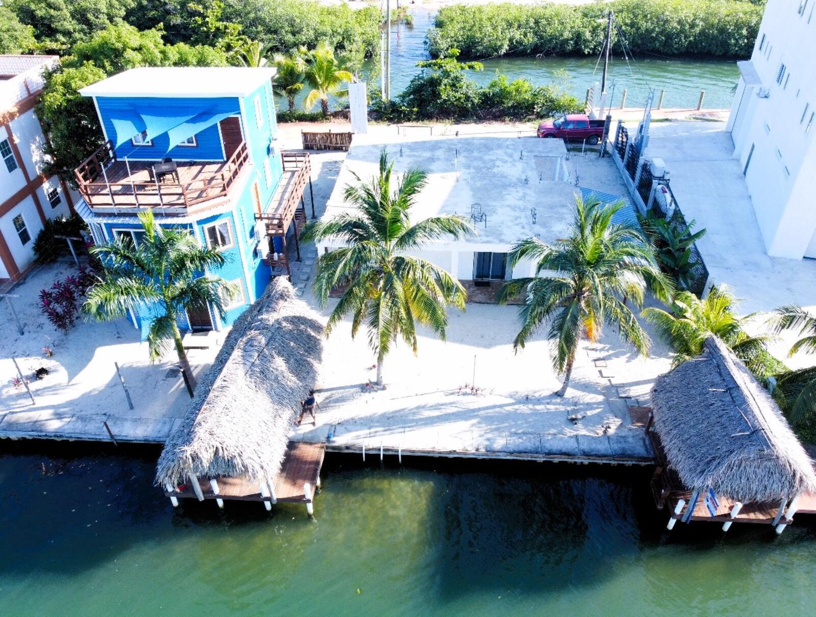 3-Unit Waterfront Rental Property for Sale, Placencia Village, Belize — photo 1