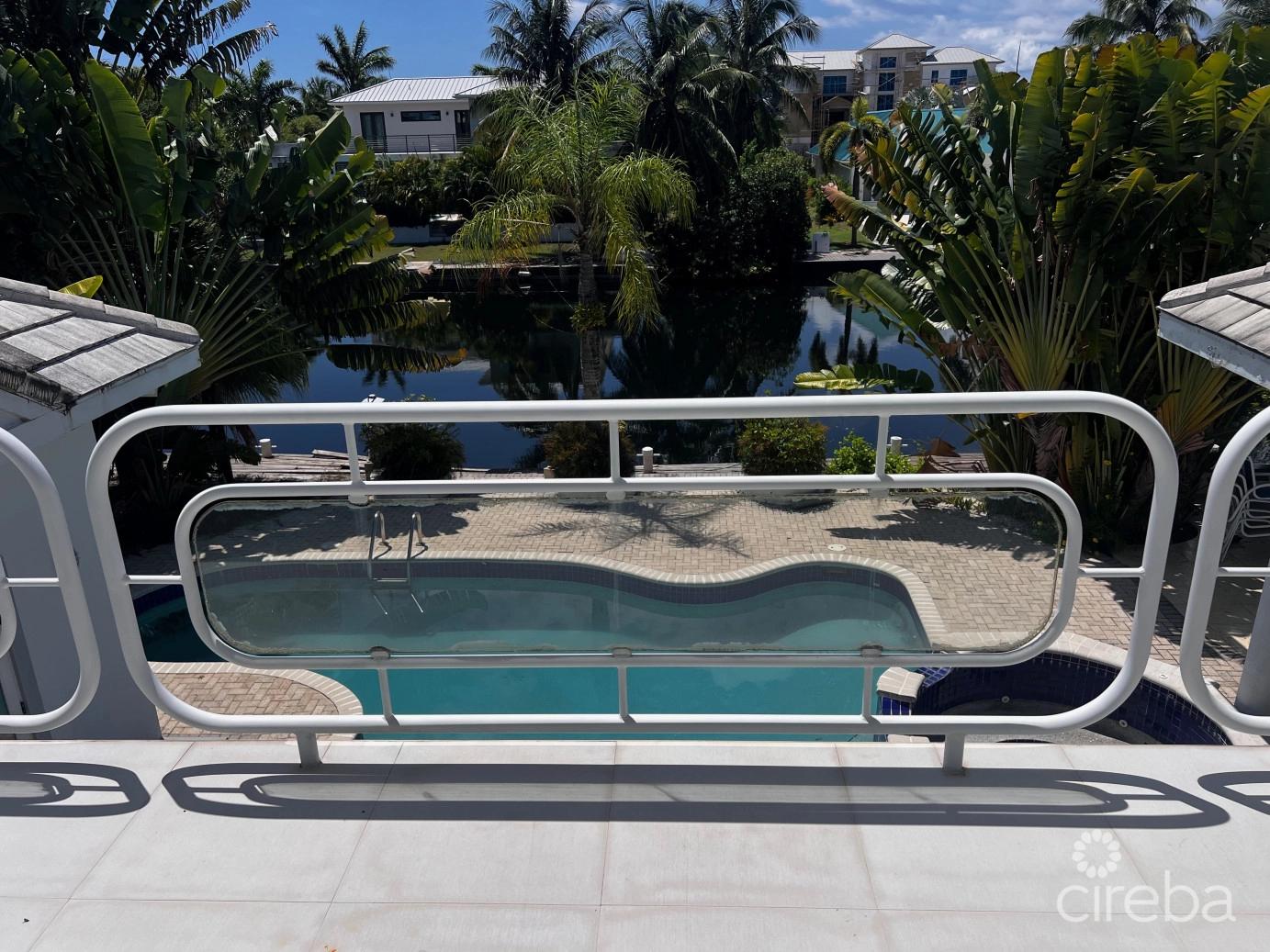 4-bedroom villa in Canal Point, Seven Mile Corridor — photo 4