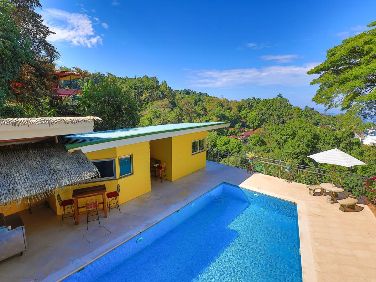 10 Bedroom Marina-View Villa for Sale, Manuel Antonio, Puntarenas, Costa Rica — photo 3