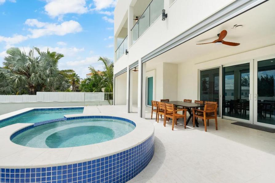 Blue Diamond Villa, Kira Isle, Leeward, Providenciales, Turks and Caicos Islands — photo 5