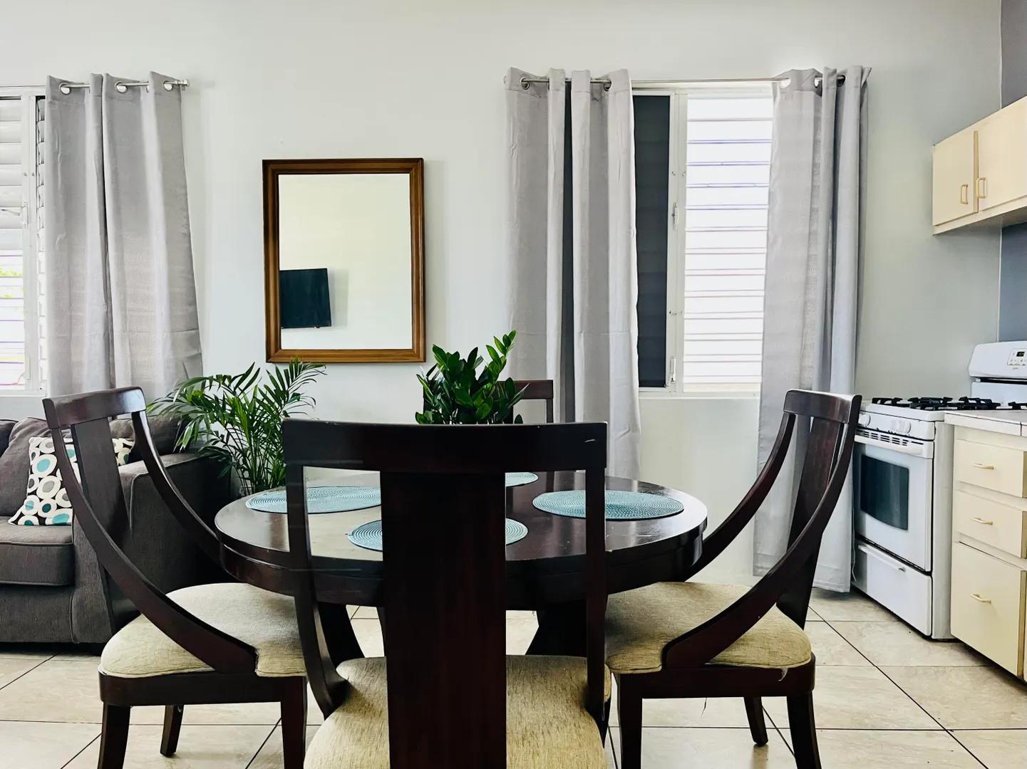 2 Bed, 1 Bath Apartment in Christiansted — photo 3