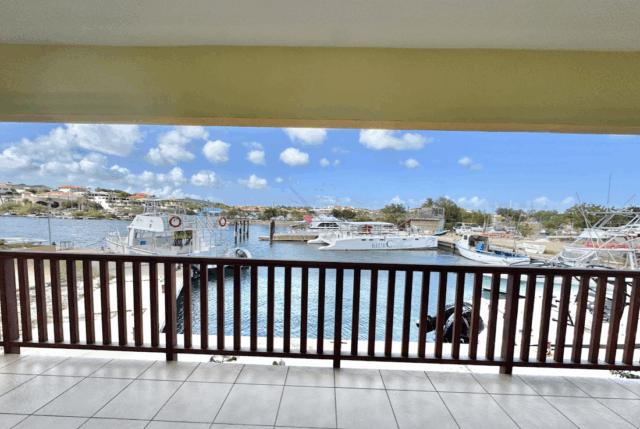 8 Bedroom Apartment for Rent in Santa Rosa, Curaçao — photo 5