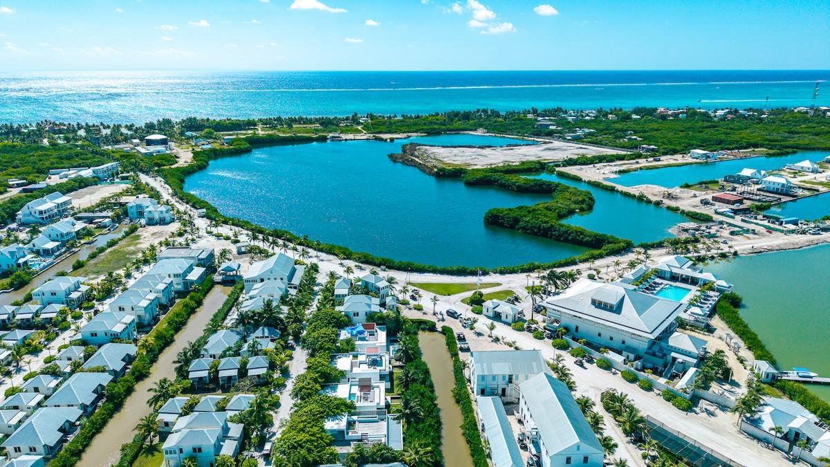 Building Lots for Sale in Luxury Water Front Community on Ambergris Caye - Financing Available — photo 4