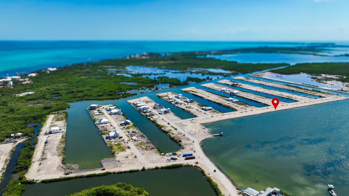 Premium Bayfront Property in Mahogany Bay — photo 5