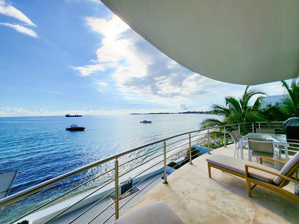 2-bedroom beachfront condo in Simpson Bay, Sint Maarten — photo 3