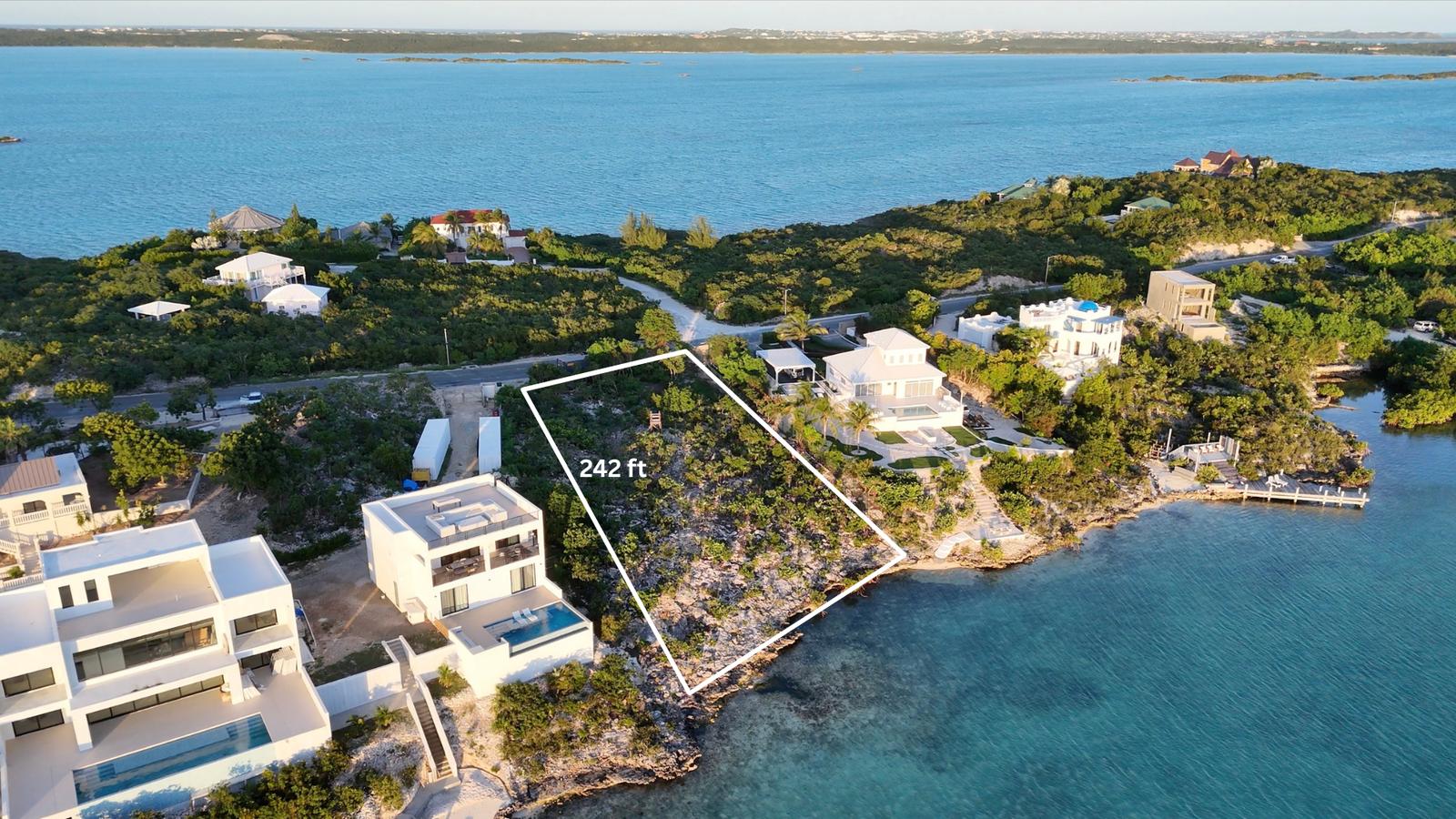 Prime Waterfront Land in Chalk Sound, Silly Creek — photo 4