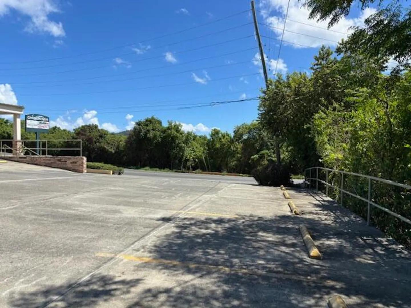 Bays 6-9 Smith Bay Ee Commercial Lease — photo 4