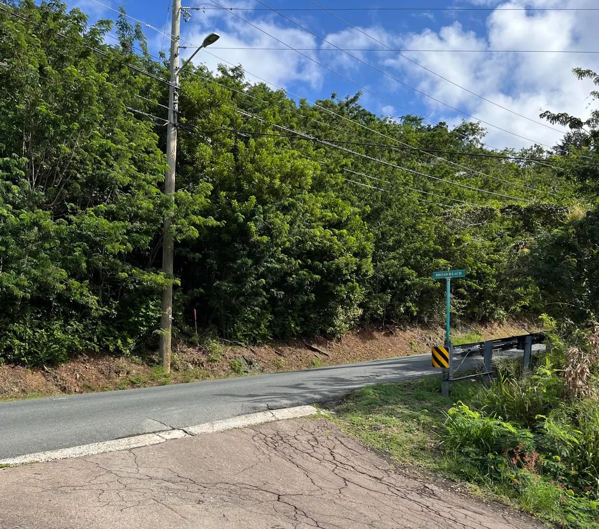 0.75 Acre Lot with Harbor Views in Estate Bakkero — photo 2