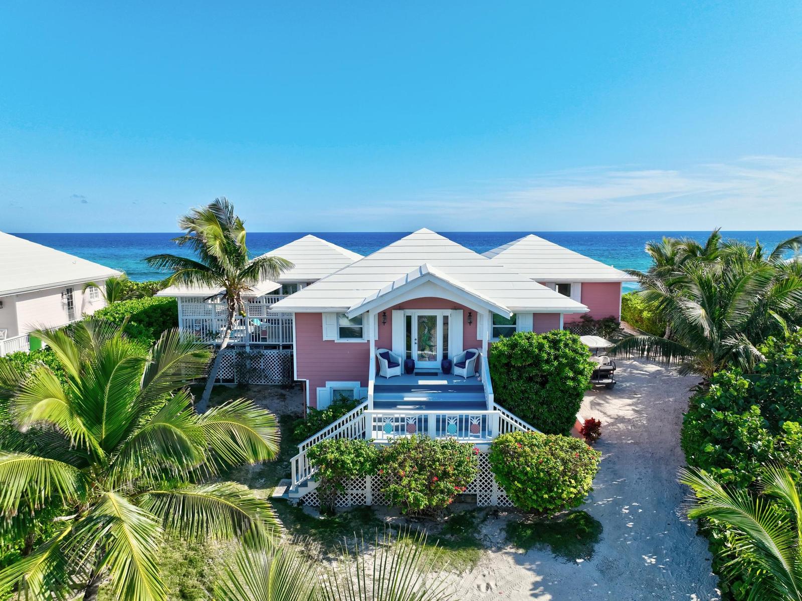 4-bedroom residence in Abaco Islands — photo 1