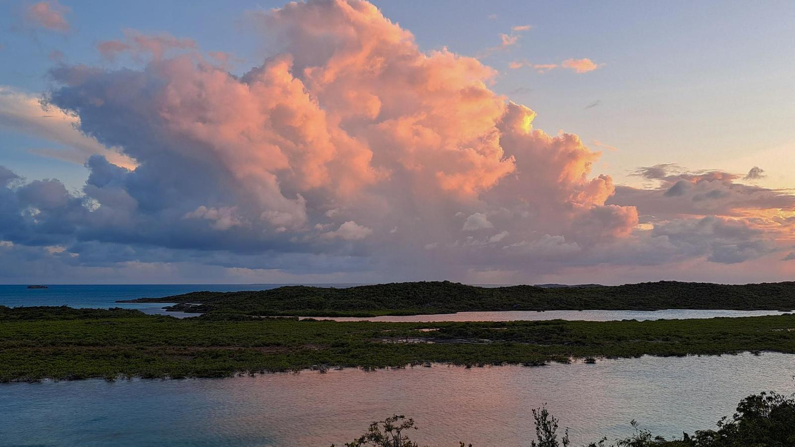178 Chalk Sound Road, Chalk Sound, Providenciales, Turks and Caicos Islands — photo 1