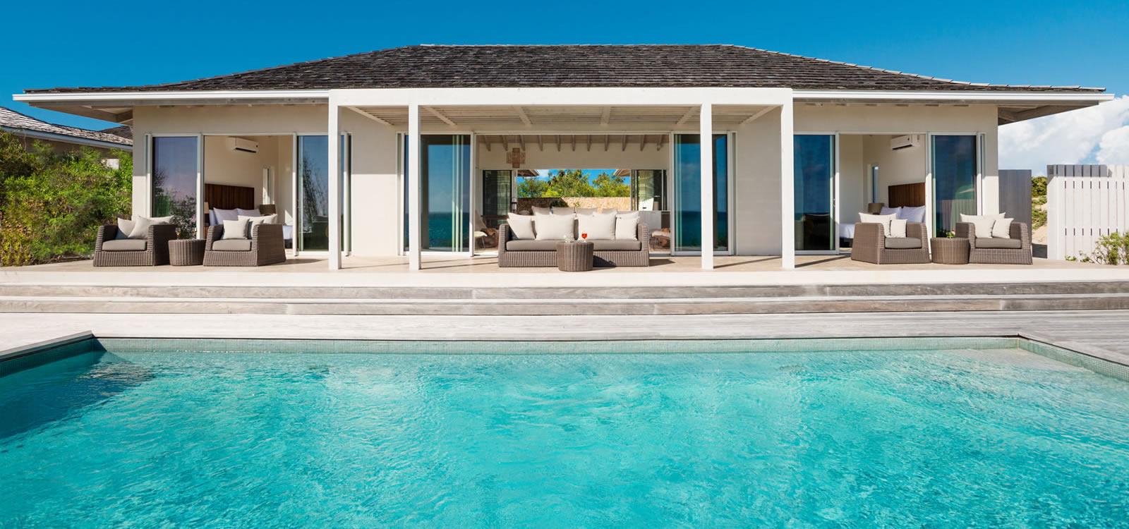 4-bedroom beachfront villa at Sailrock, South Caicos — photo 2