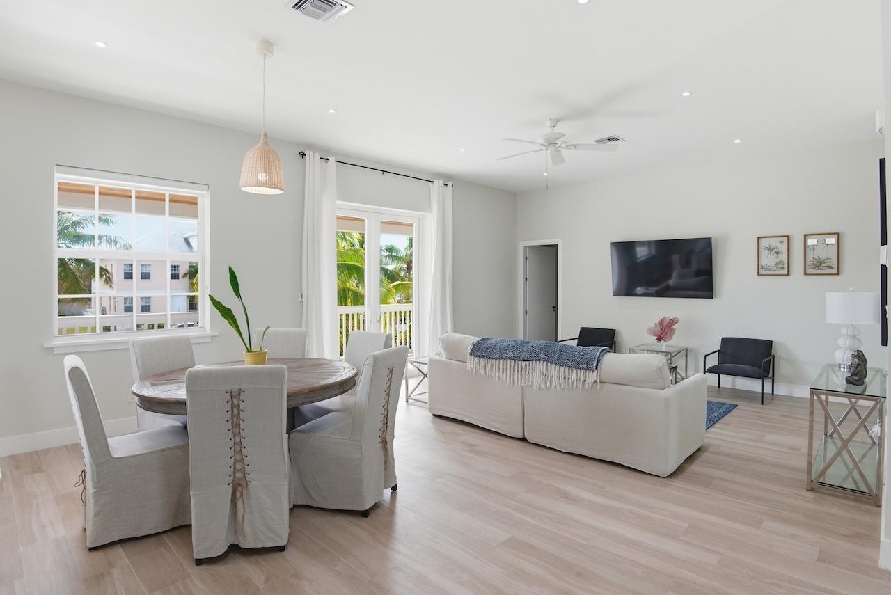 3-bedroom apartment in Galleon Bay, Palm Cay — photo 2