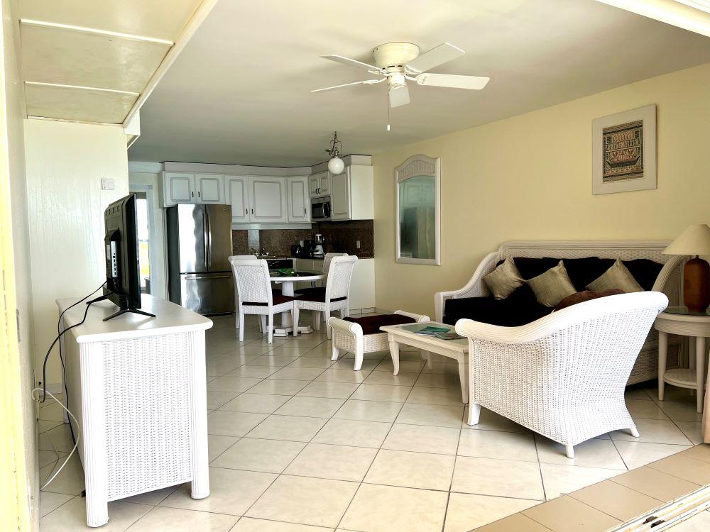 Sapphire Beach Club, 1-bedroom condo in Cupecoy, Sint Maarten — photo 3