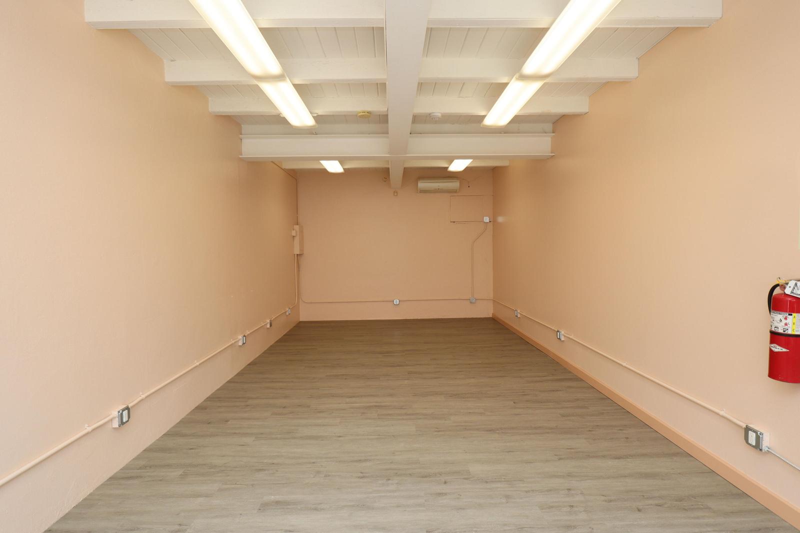Affordable commercial space in a convenient downtown Christiansted location, directly across from Market Square and the Post Office. — photo 2