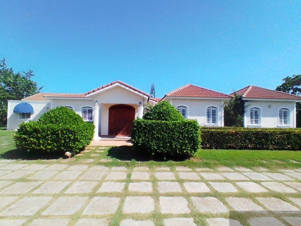 Spacious 5-Bedroom House, Costambar, Puerto Plata — photo 1