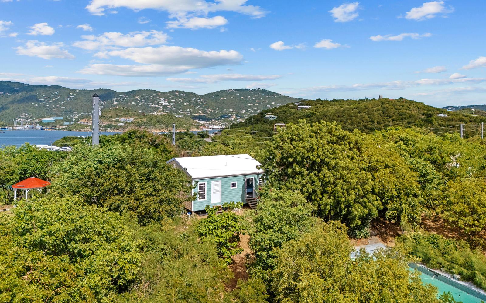 2 Bedroom Single Family Home/House for Sale in Water Island — photo 4